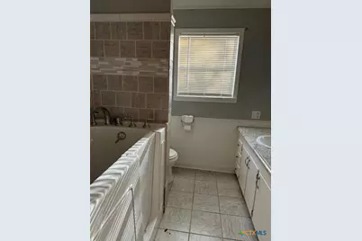 1421 Justice Drive, Port Lavaca, TX 77979 - Photo 7