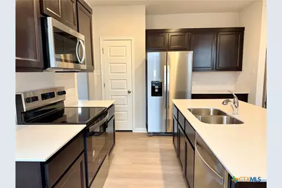 240 Alcatraz Loop, Jarrell, TX 76537 - Photo 7