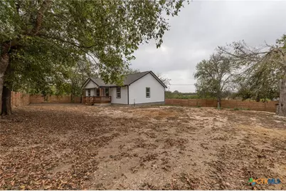 1123 Ainsworth Street, Gonzales, TX 78629 - Photo 19