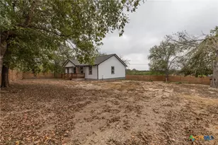 1123 Ainsworth St, Gonzales, TX 78629 - Photo 19