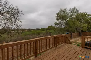 1123 Ainsworth St, Gonzales, TX 78629 - Photo 15