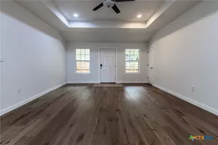 1123 Ainsworth St, Gonzales, TX 78629 - Photo 3