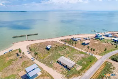 15 E 22nd Street, Port Lavaca, TX 77979 - Photo 3