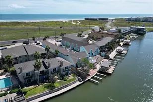 15201 Leeward Dr, Corpus Christi, TX 78418 - Photo 9