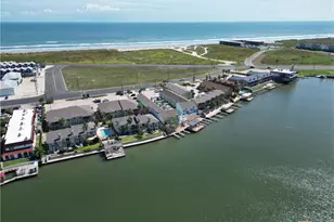 15201 Leeward Dr, Corpus Christi, TX 78418 - Photo 11