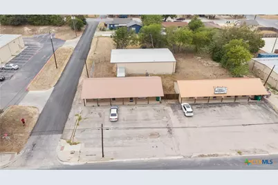 824 S Main Street, Belton, TX 76513 - Photo 3