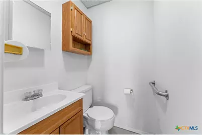 824 S Main Street, Belton, TX 76513 - Photo 13