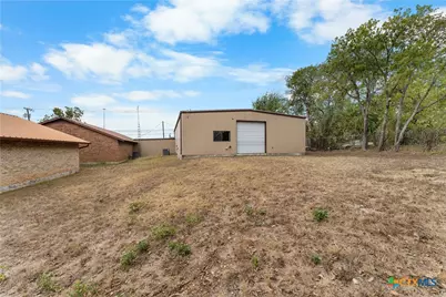 824 S Main Street, Belton, TX 76513 - Photo 7