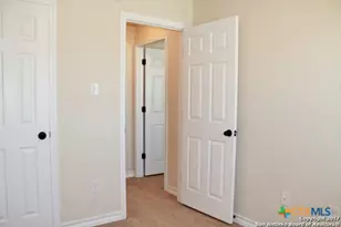 16845 Showdown Path, Selma, TX 78154 - Photo 11