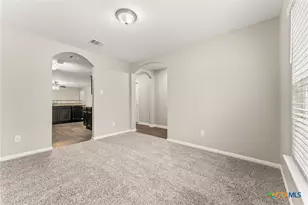 4049 Cressler Ln, Jarrell, TX 76537 - Photo 5