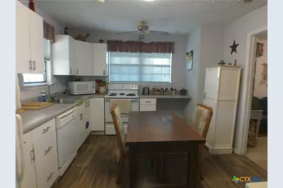 503 E Avenue G, Lampasas, TX 76550 - Photo 19