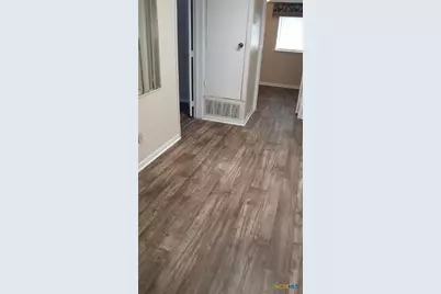 503 E Avenue G, Lampasas, TX 76550 - Photo 17