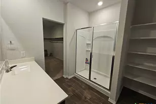 916 Armadillo Dr, Seguin, TX 78155 - Photo 9