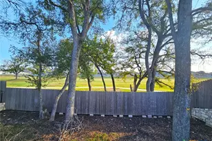 916 Armadillo Dr, Seguin, TX 78155 - Photo 19