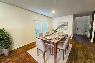 916 Armadillo Dr, Seguin, TX 78155 - Photo 3