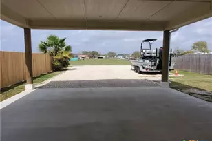 1201 W Houston Ave, Seadrift, TX 77983 - Photo 25