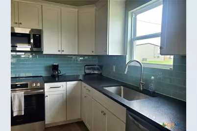 1201 W Houston Avenue, Seadrift, TX 77983 - Photo 7