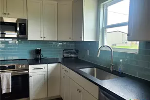 1201 W Houston Ave, Seadrift, TX 77983 - Photo 7