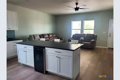 1201 W Houston Avenue, Seadrift, TX 77983 - Photo 9