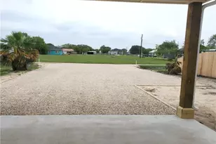 1201 W Houston Ave, Seadrift, TX 77983 - Photo 5