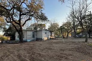 2968 E State Hwy 97, Nixon, TX 78140 - Photo 19