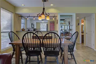 214 T Bar M Dr, New Braunfels, TX 78132 - Photo 5