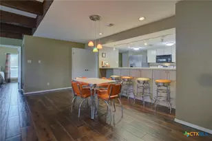 211 T Bar M Dr, New Braunfels, TX 78132 - Photo 5