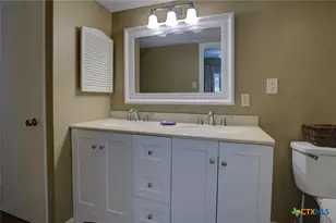 211 T Bar M Dr, New Braunfels, TX 78132 - Photo 19