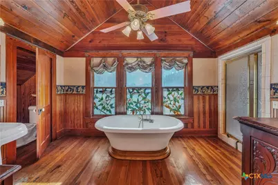 524 Saint Peter Street, Gonzales, TX 78629 - Photo 37