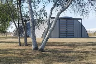 404 S 13th St, Seadrift, TX 77983 - Photo 1