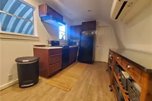 404 S 13th St, Seadrift, TX 77983 - Photo 11