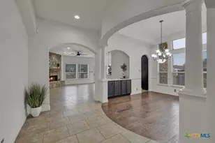 957 Santa Cruz, New Braunfels, TX 78132 - Photo 5