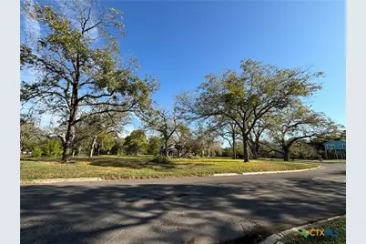 67 S Hampton Drive, Seguin, TX 78155 - Photo 5