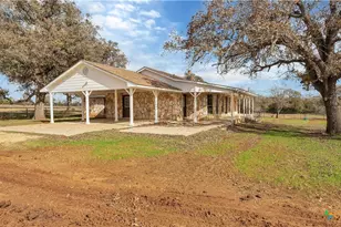 2569 Co Rd 443, Waelder, TX 78959 - Photo 41