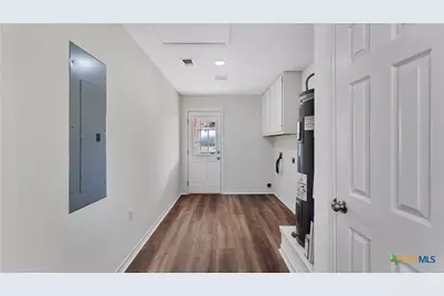 2569 County Road 443, Waelder, TX 78959 - Photo 31