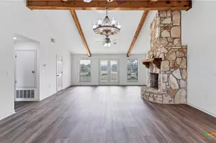 2569 Co Rd 443, Waelder, TX 78959 - Photo 11