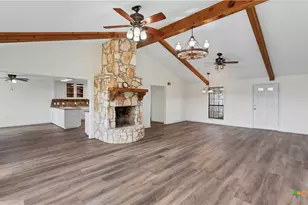 2569 Co Rd 443, Waelder, TX 78959 - Photo 13