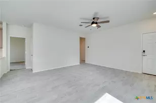 707 Ryan St, Belton, TX 76513 - Photo 9