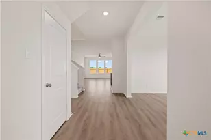 722 Ryan St, Belton, TX 76513 - Photo 5