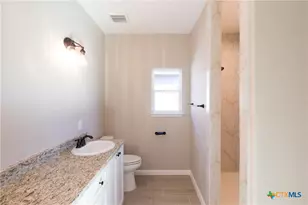 121 Lost Pnes Ln, Marion, TX 78124 - Photo 9