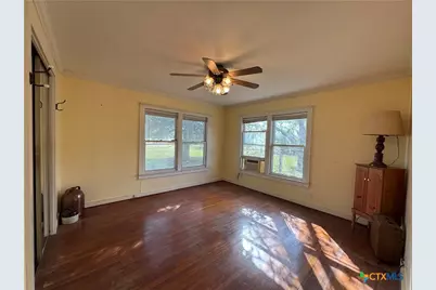 522 US Highway 183, Cuero, TX 77954 - Photo 15