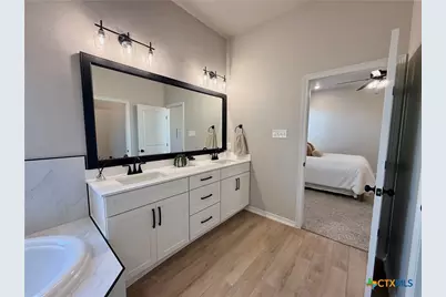 203 Lasso Loop, Lorena, TX 76655 - Photo 31