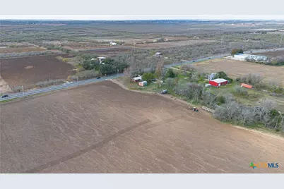 8195 Fm 725, Mcqueeney, TX 78123 - Photo 13