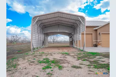 2455 Fm 465, Seguin, TX 78155 - Photo 37