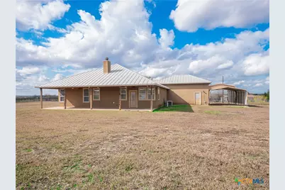 2455 Fm 465, Seguin, TX 78155 - Photo 31
