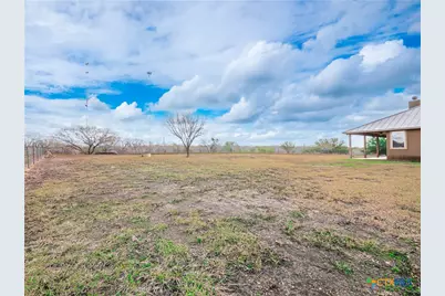 2455 Fm 465, Seguin, TX 78155 - Photo 35