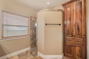 2455 FM465, Seguin, TX 78155 - Photo 17