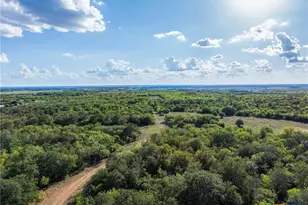 399 Seals Creek Rd, Lockhart, TX 78644 - Photo 13