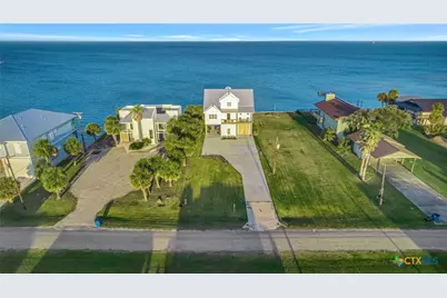 902 N Washington Street, Port O'Connor, TX 77982 - Photo 3