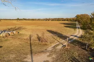 14858 Fm 1322, Luling, TX 78648 - Photo 29